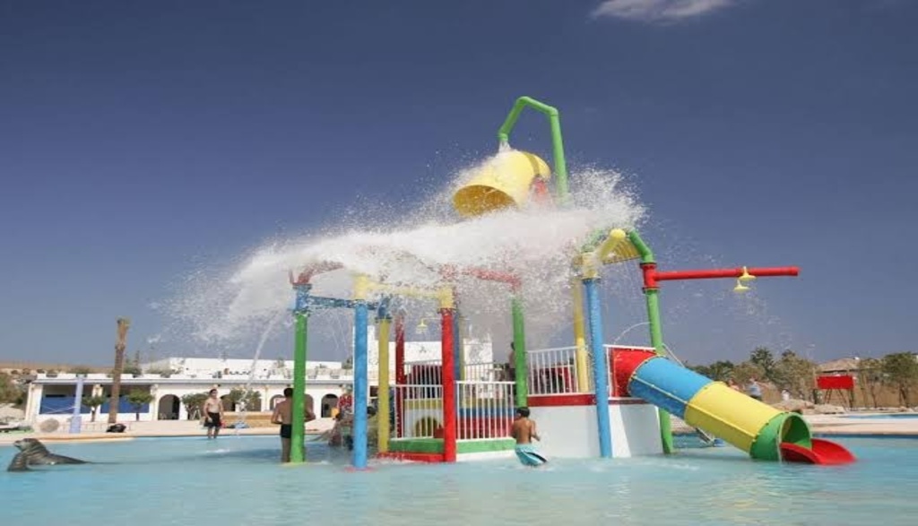 Magic Natura Animal, Water Park & Polynesian Lodge Resort