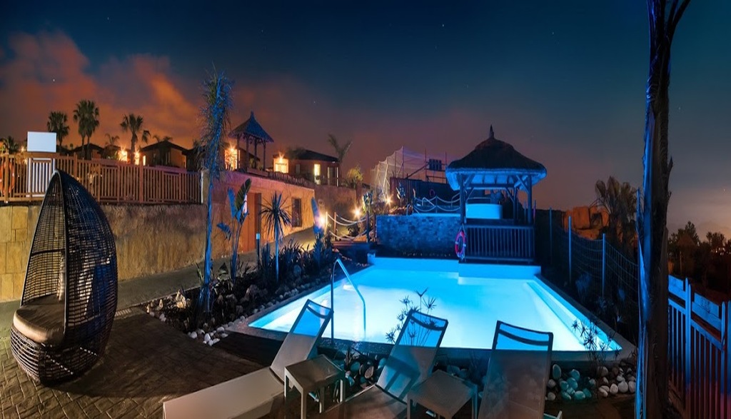 Magic Natura Animal, Water Park & Polynesian Lodge Resort