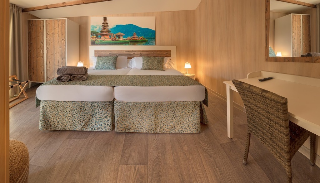 Magic Natura Animal, Water Park & Polynesian Lodge Resort