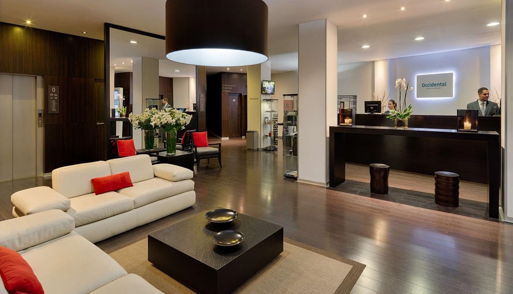 Occidental Santa Cruz Contempor�neo