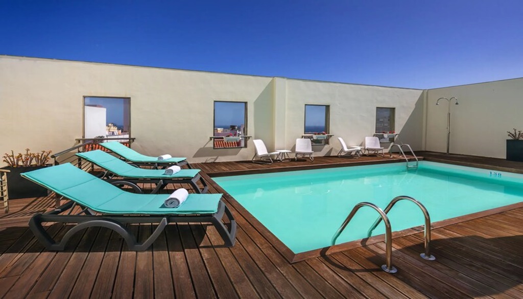 Occidental Santa Cruz Contempor�neo