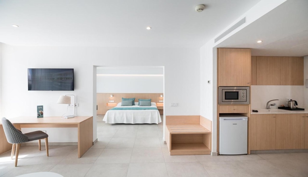 Petit Sagitario - Adults Only