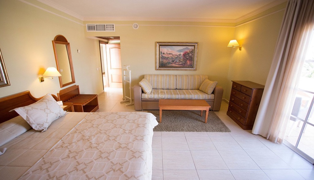 Hotel Riu Garoe