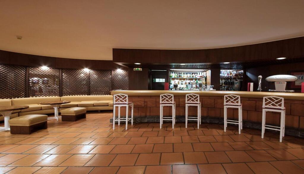 Dom Pedro Madeira, Ocean Beach Hotel