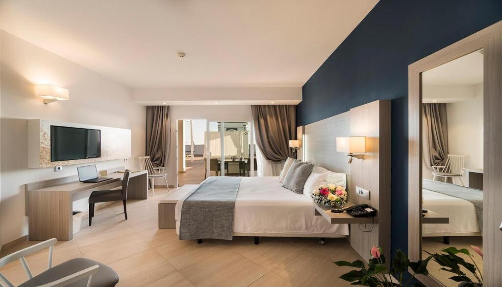 Royal Palm Resort & Spa - Adults Only