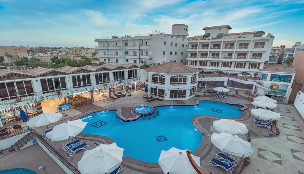 Minamark Beach Resort & Spa