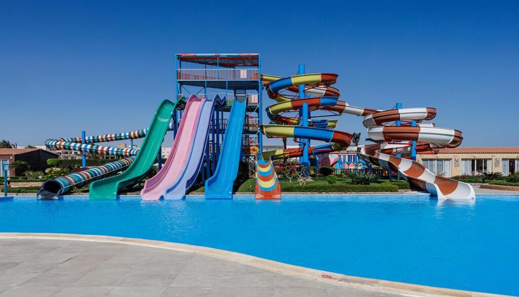 SUNRISE Alora Aqua Park Resort