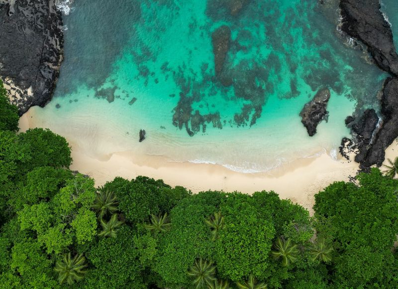 So Tom: Paraso Africano de Natureza e Cultura