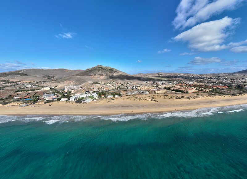 Porto Santo: O Ref�gio Dourado no Atl�ntico