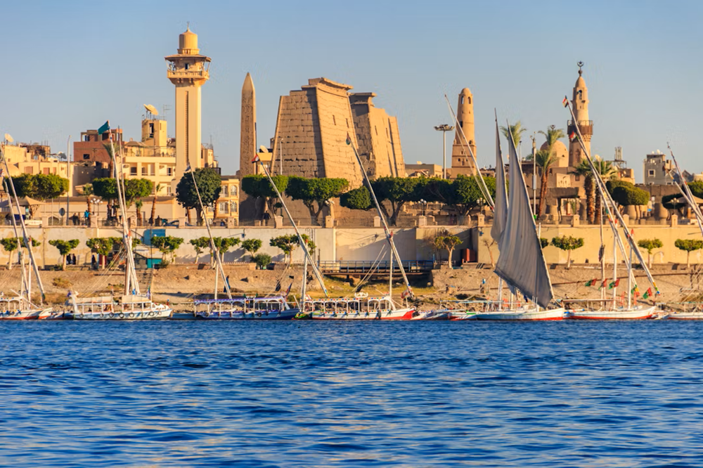 Luxor by Bus (1 Dia)