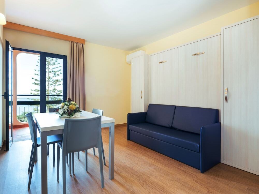 Garajau Madeira Hotel Ocean & Nature Apartments
