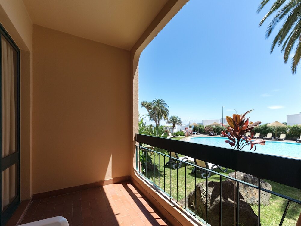 Garajau Madeira Hotel Ocean & Nature Apartments