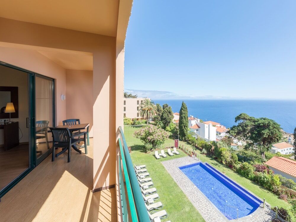 Garajau Madeira Hotel Ocean & Nature Apartments