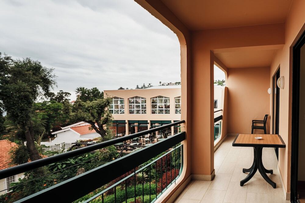 Garajau Madeira Hotel Ocean & Nature Apartments