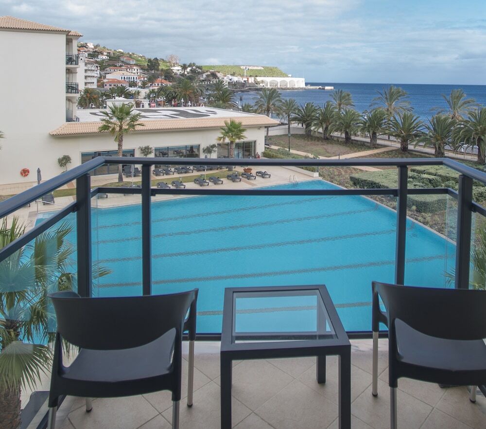 Vila Gal� Santa Cruz