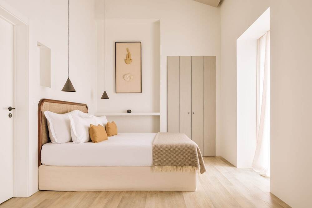 White Exclusive Suites & Villas