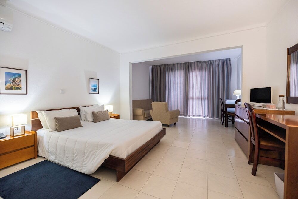 Barracuda Aparthotel