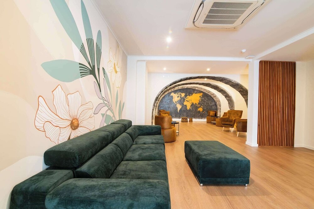 The Azoriani Boutique