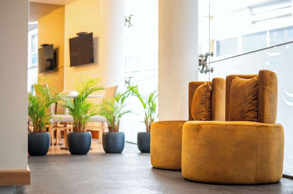 The Azoriani Boutique