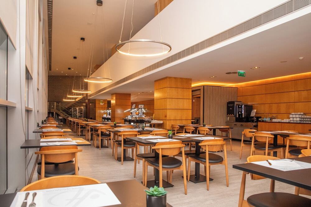 VIP Executive Azores Hotel