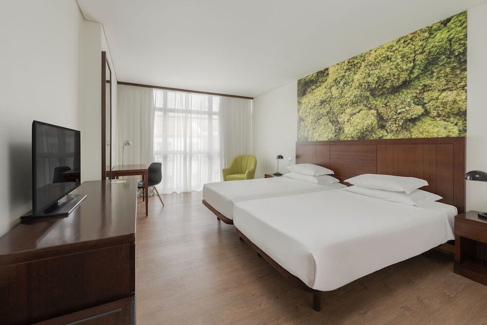 Neat Hotel Avenida