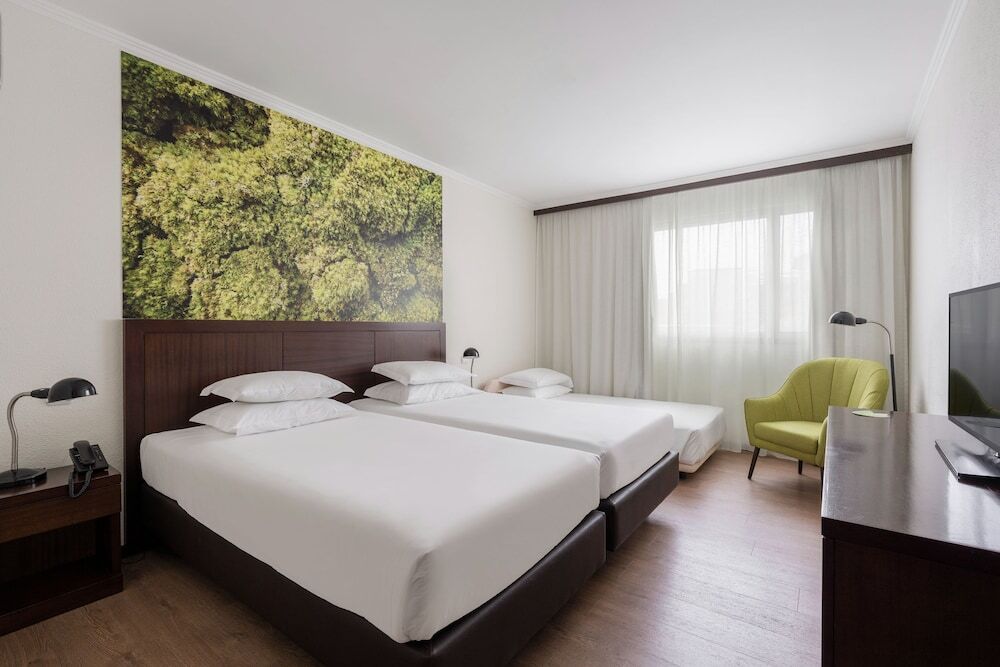 Neat Hotel Avenida