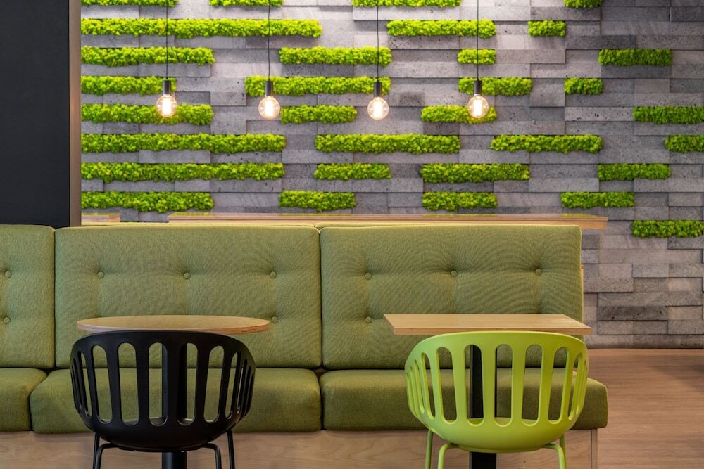Neat Hotel Avenida