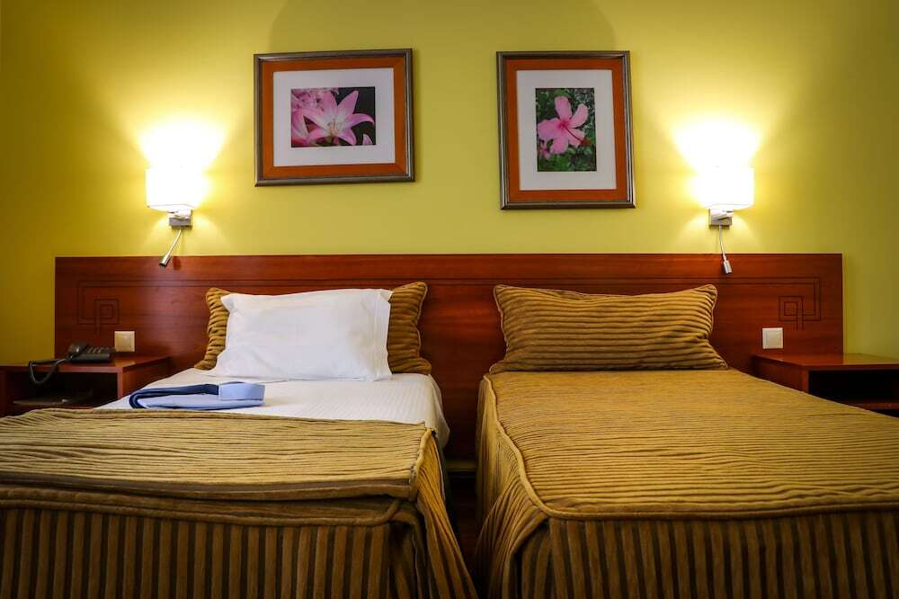 Hotel Cam�es