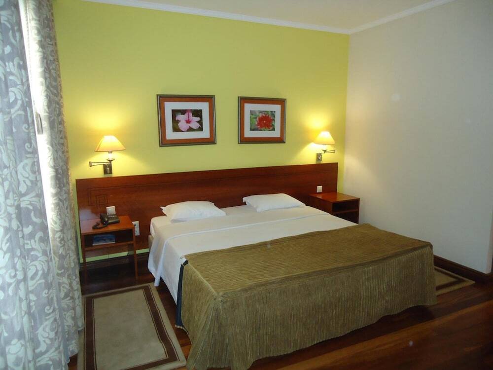 Hotel Cam�es