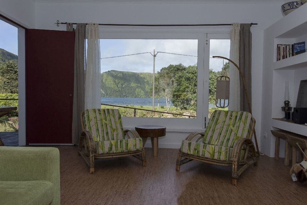 Sete Cidades Lake Lodge