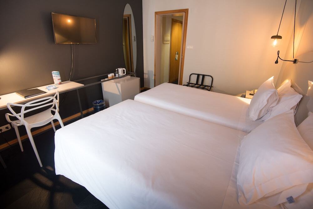 Azoris Angra Garden Plaza Hotel