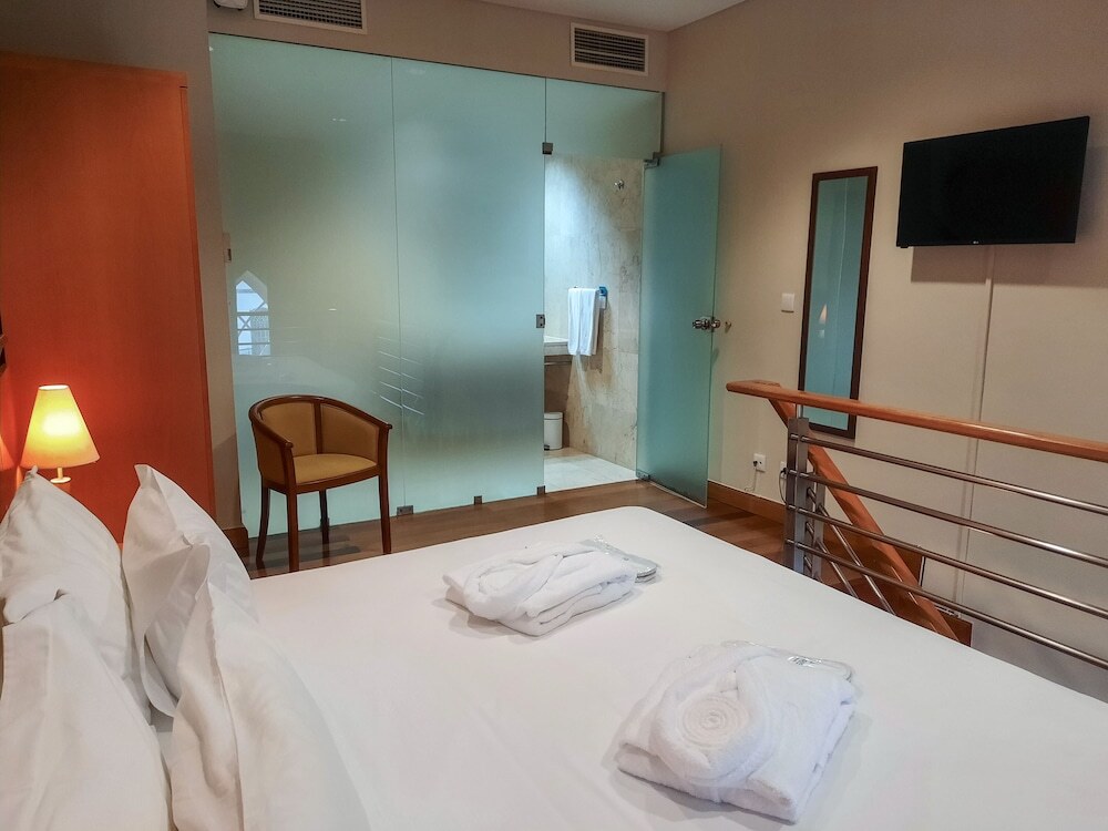 Azoris Angra Garden Plaza Hotel
