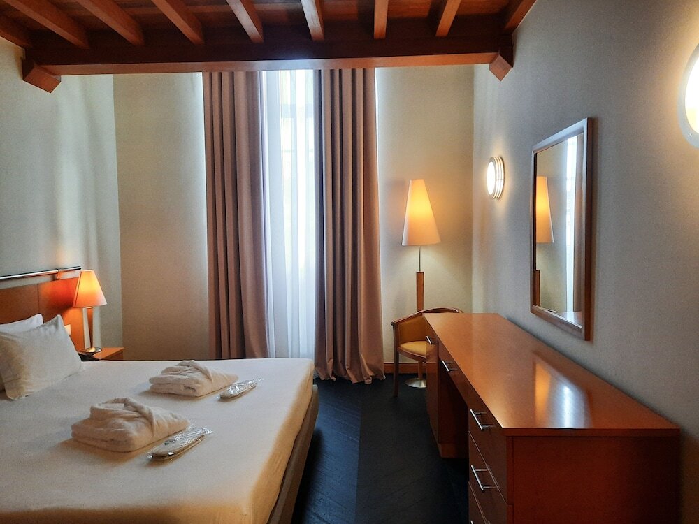 Azoris Angra Garden Plaza Hotel