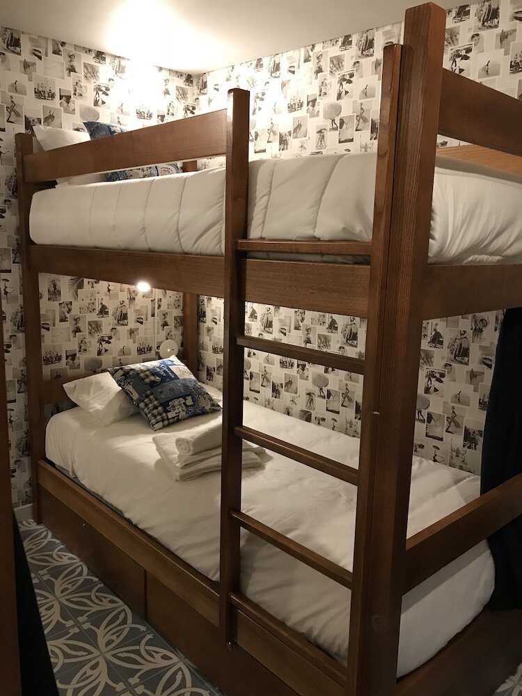 Royal Beach Hostel & Suites