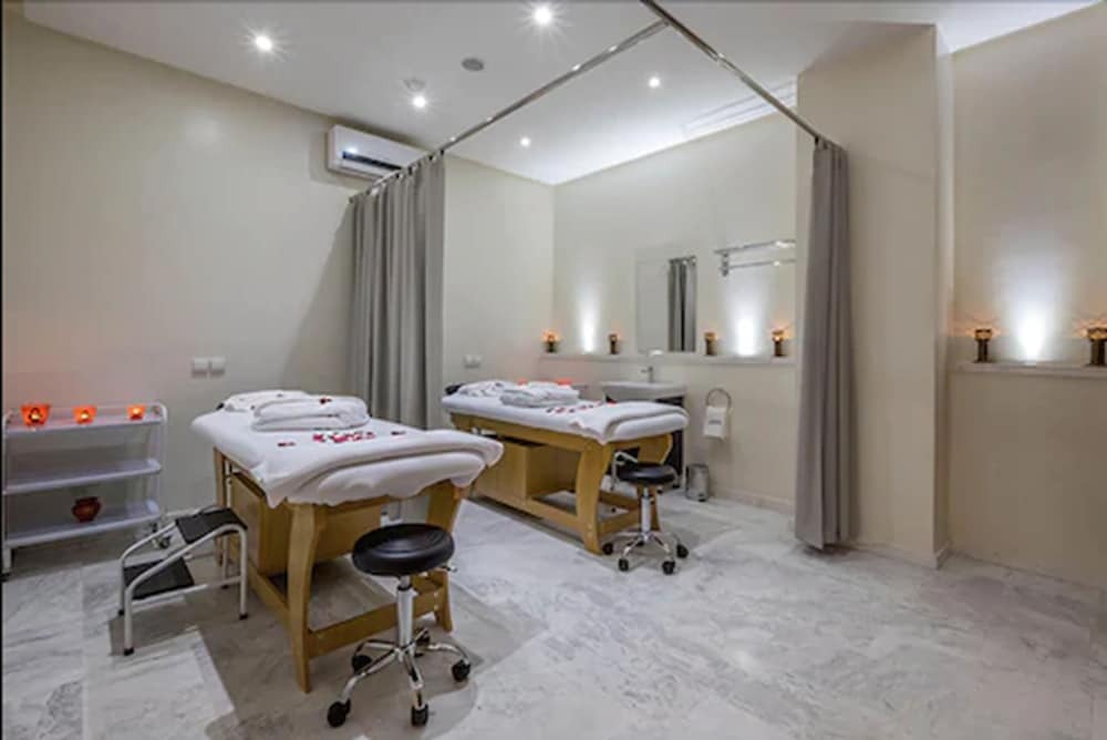 Hotel Ayoub & Spa