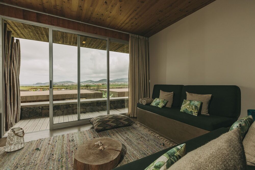 Santa Barbara Eco Beach Resort