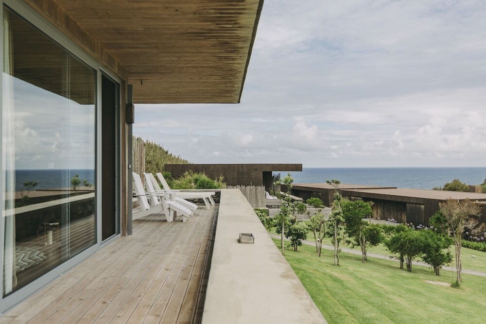 Santa Barbara Eco Beach Resort