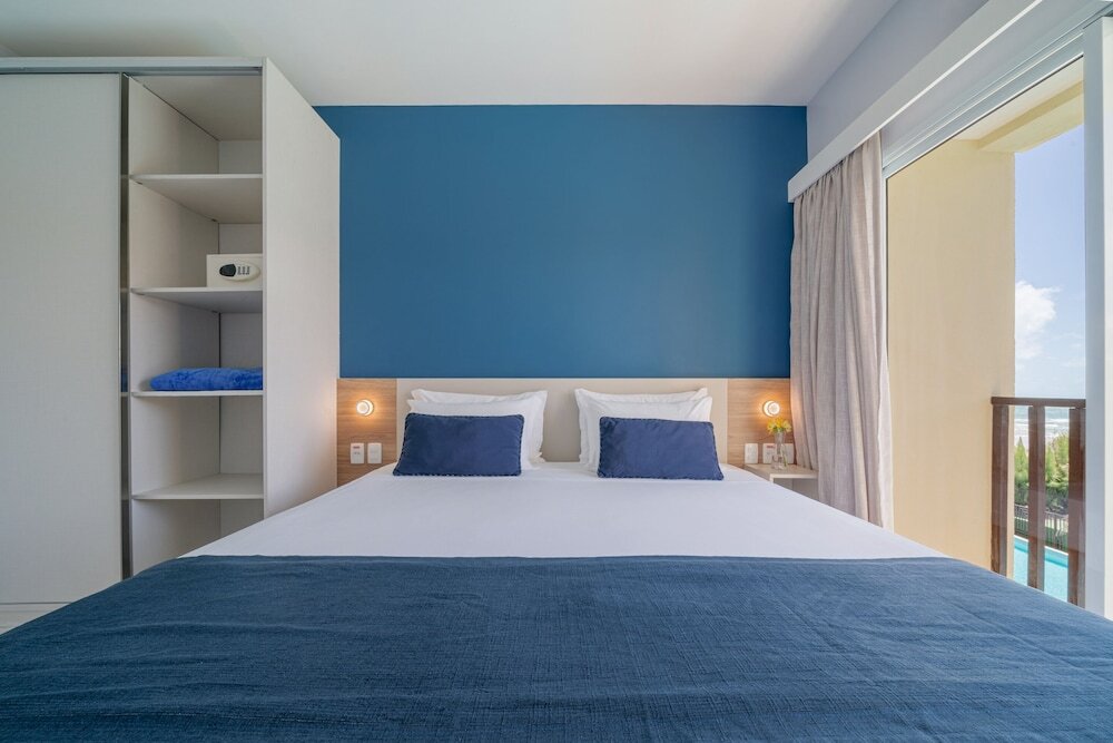 Acqua Beach Park Resort