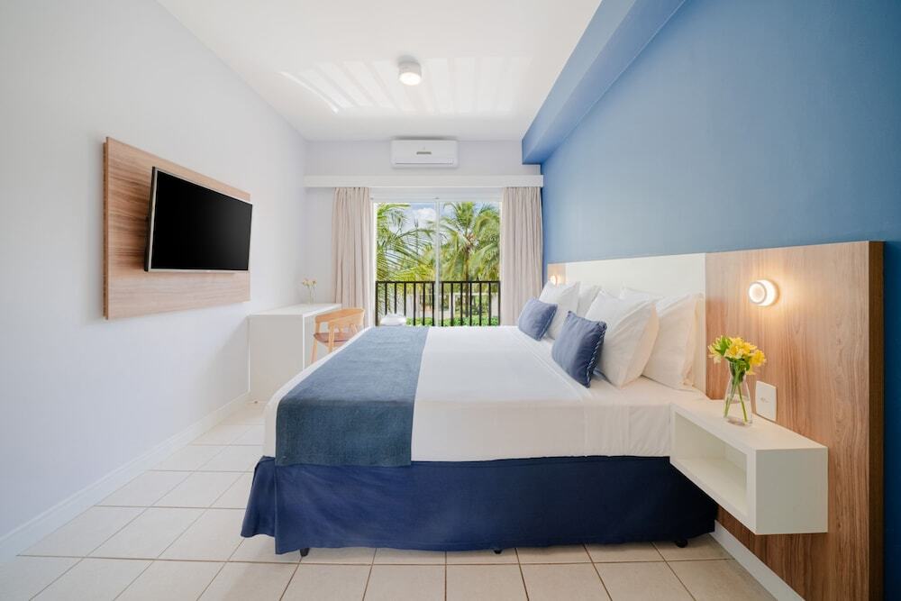Acqua Beach Park Resort