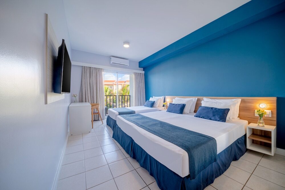 Acqua Beach Park Resort