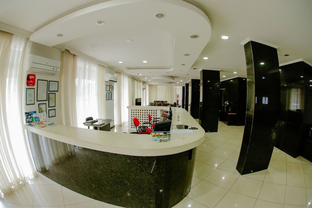 Acr�polis Marina Hotel 