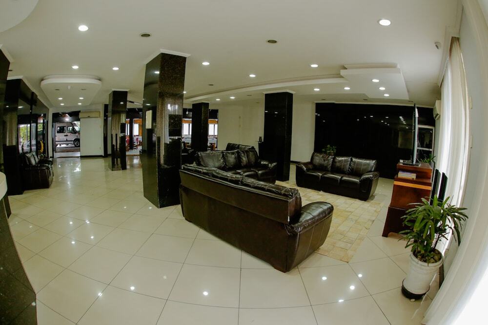 Acr�polis Marina Hotel 