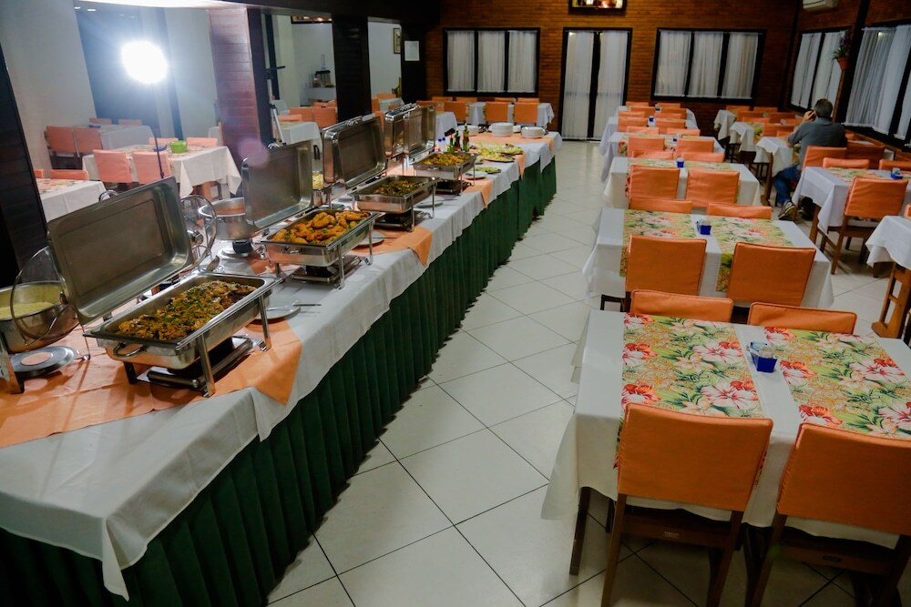 Acr�polis Marina Hotel 