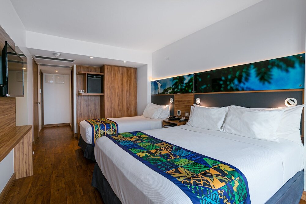 Arena Leme Hotel 
