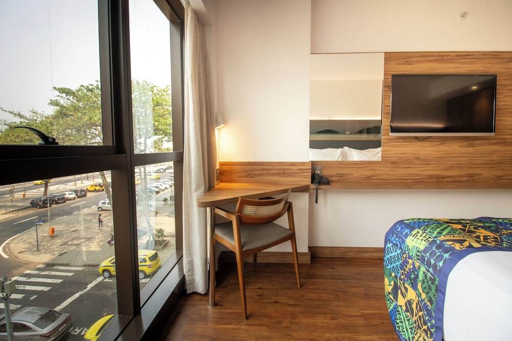 Arena Leme Hotel 