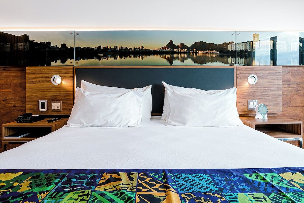 Arena Leme Hotel 