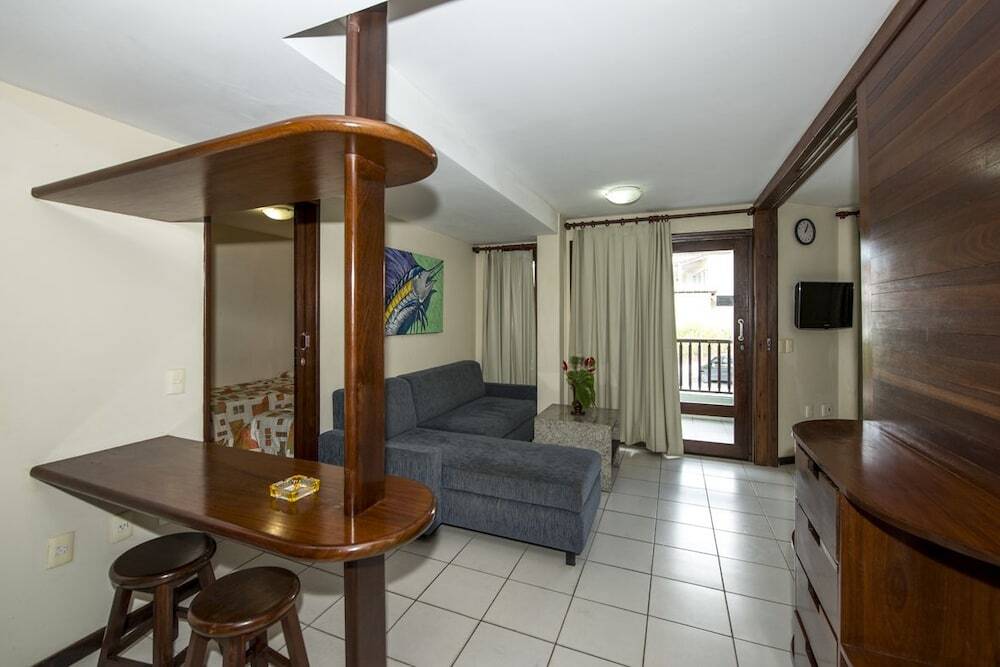 Blue Marlin Apartments 