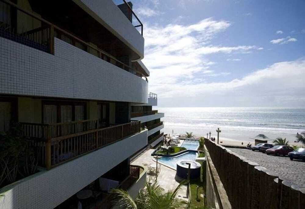 Blue Marlin Apartments 