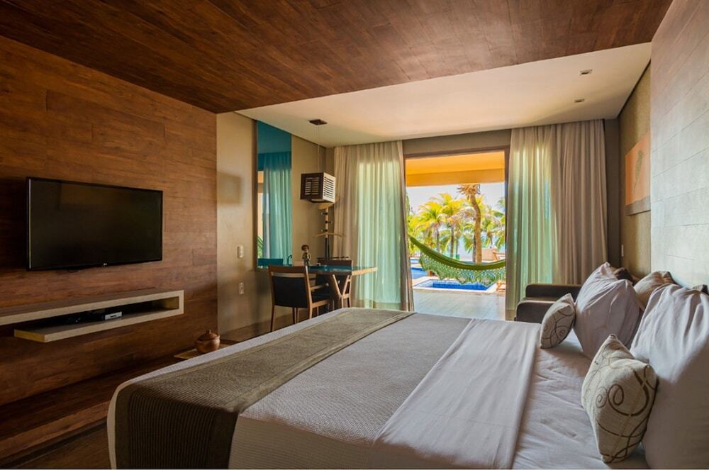 Carmel Charme Resort 