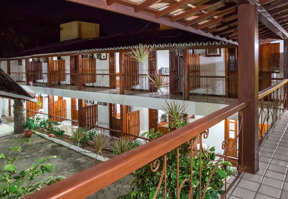 Chau� Porto Hotel 